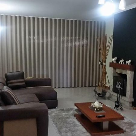 Apartamento Rua Da Amizade フェルゲイラス エクステリア 写真